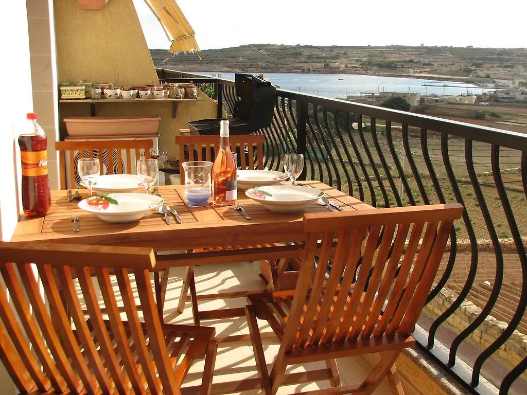 Seaview Apartment In Saint Thomas Bay Marsaskala